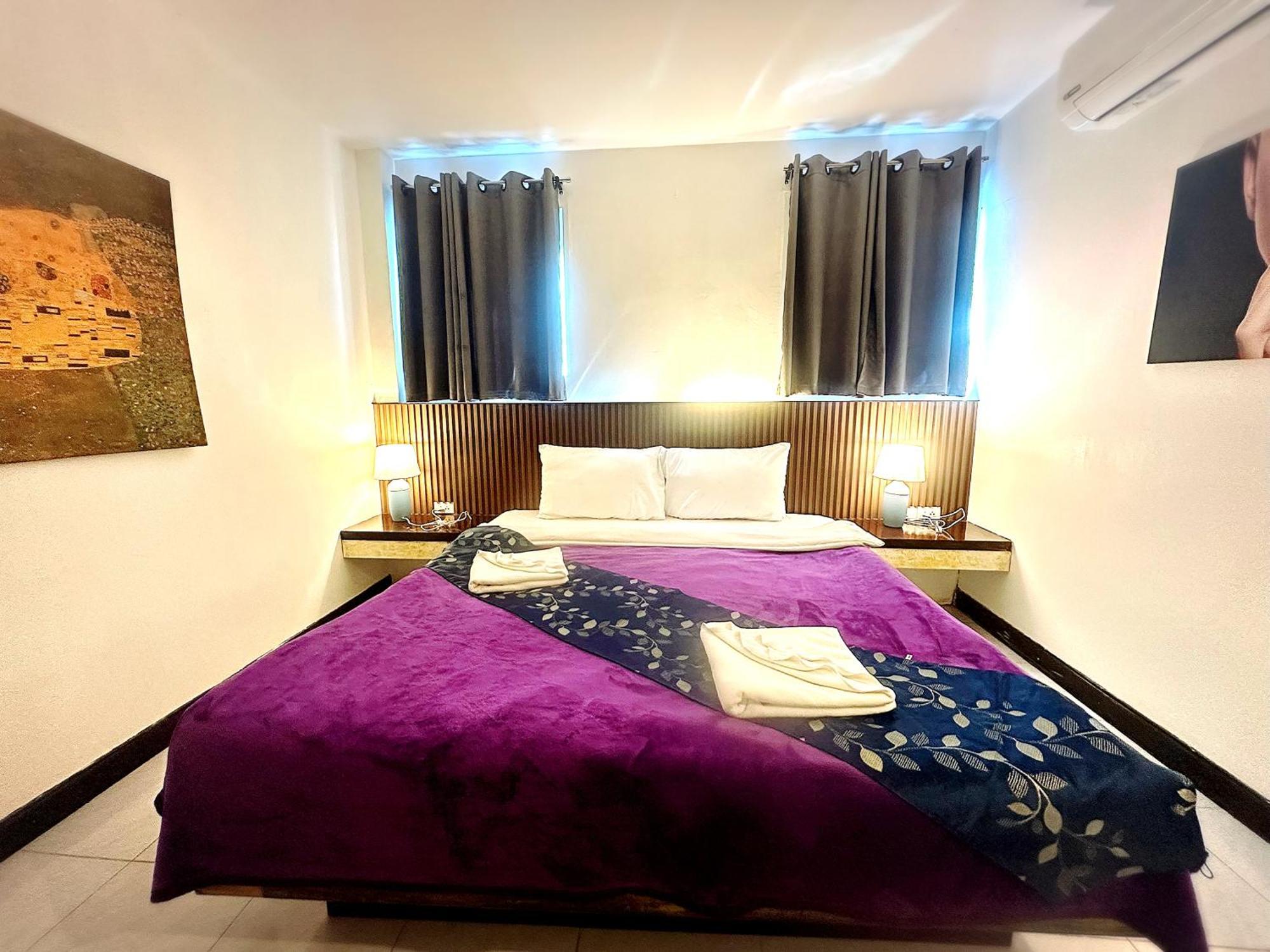 The Shades Hotel 50 Meter Beach Front Patong 外观 照片